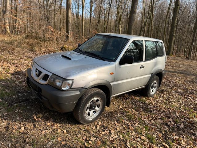 Nissan Terrano Comfort 2.7 TD Intercooler