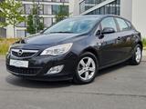 Opel Astra J Lim. 5-trg. Design Edition - Opel Astra: Design Edition