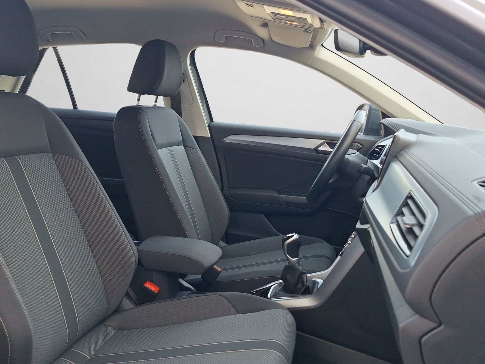 Volkswagen T-Roc - Bild 5