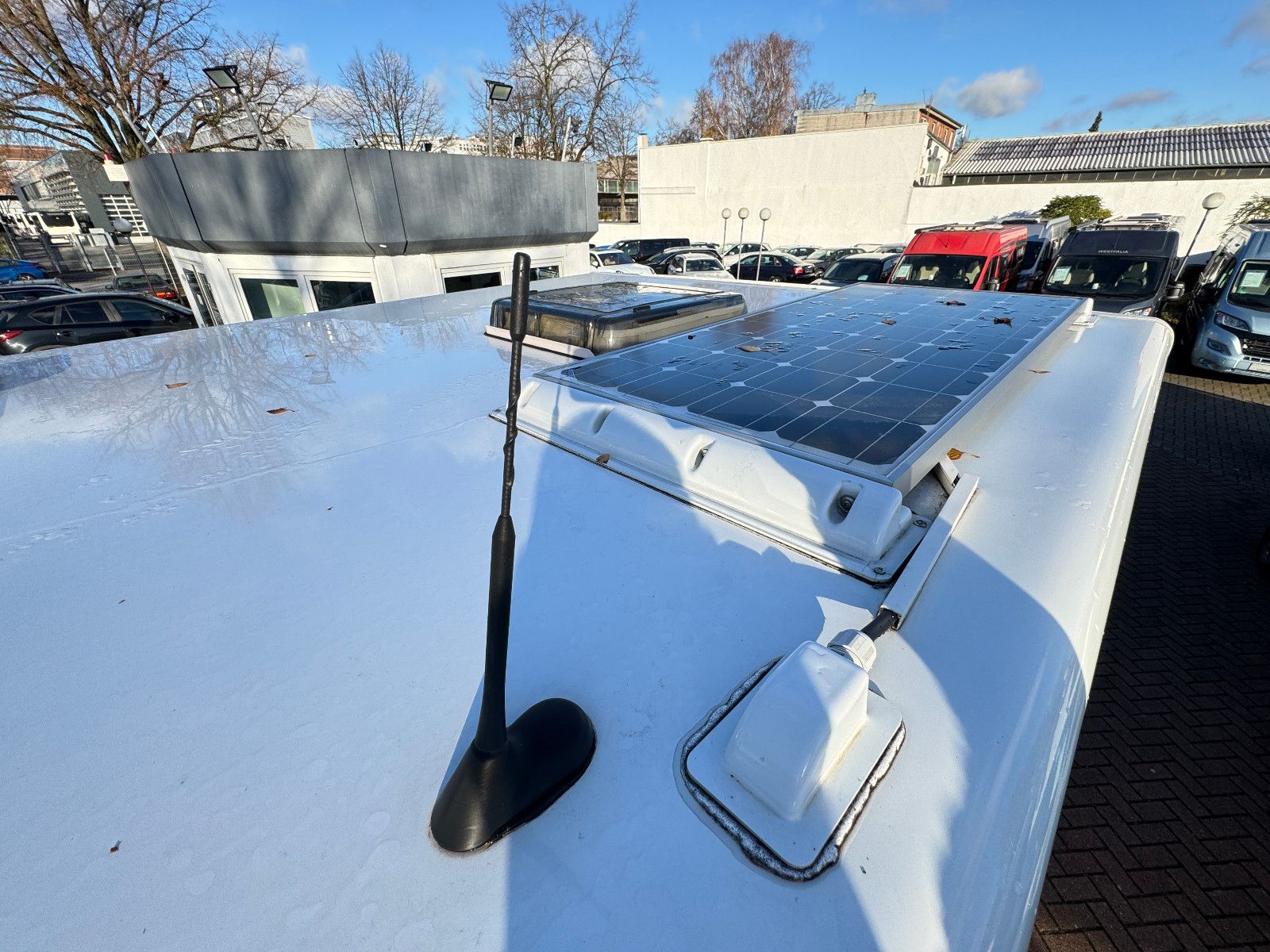 Fahrzeugabbildung HYMER / ERIBA / HYMERCAR EXSIS T 688 FIAT ALKO 2X TV SAT SOLAR AHK PANO