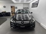 Mercedes-Benz E 200 CGI  BlueEfficiency*AMG Paket*Xenon*Leder - Mercedes-Benz E 200: Coupé, Cgi