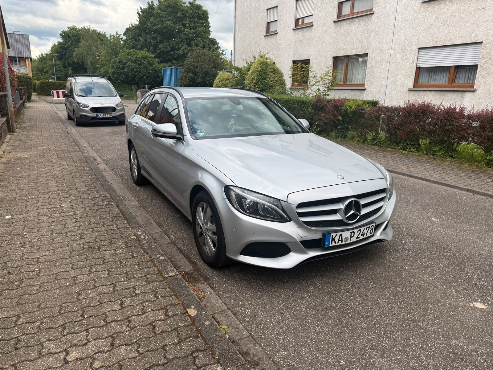 MERCEDES-BENZ C 200