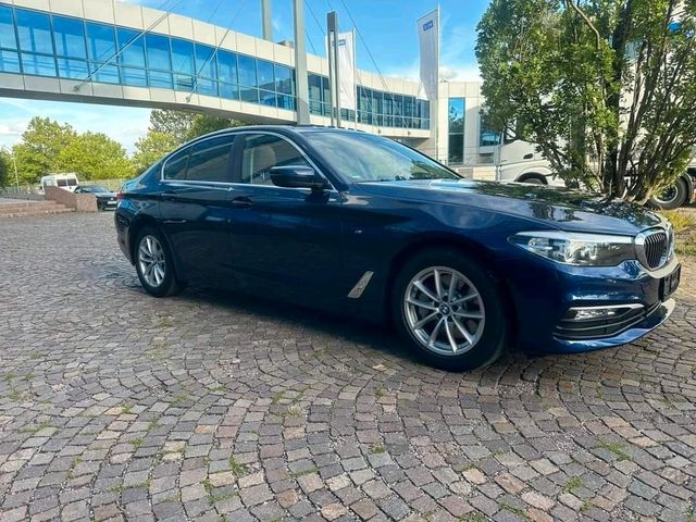 BMW530d Automatik, Pano. Kam HU Neu, Panor...