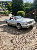 Mercedes-Benz SL 320 - - Mercedes-Benz SL 320 mit Benzin-Antrieb