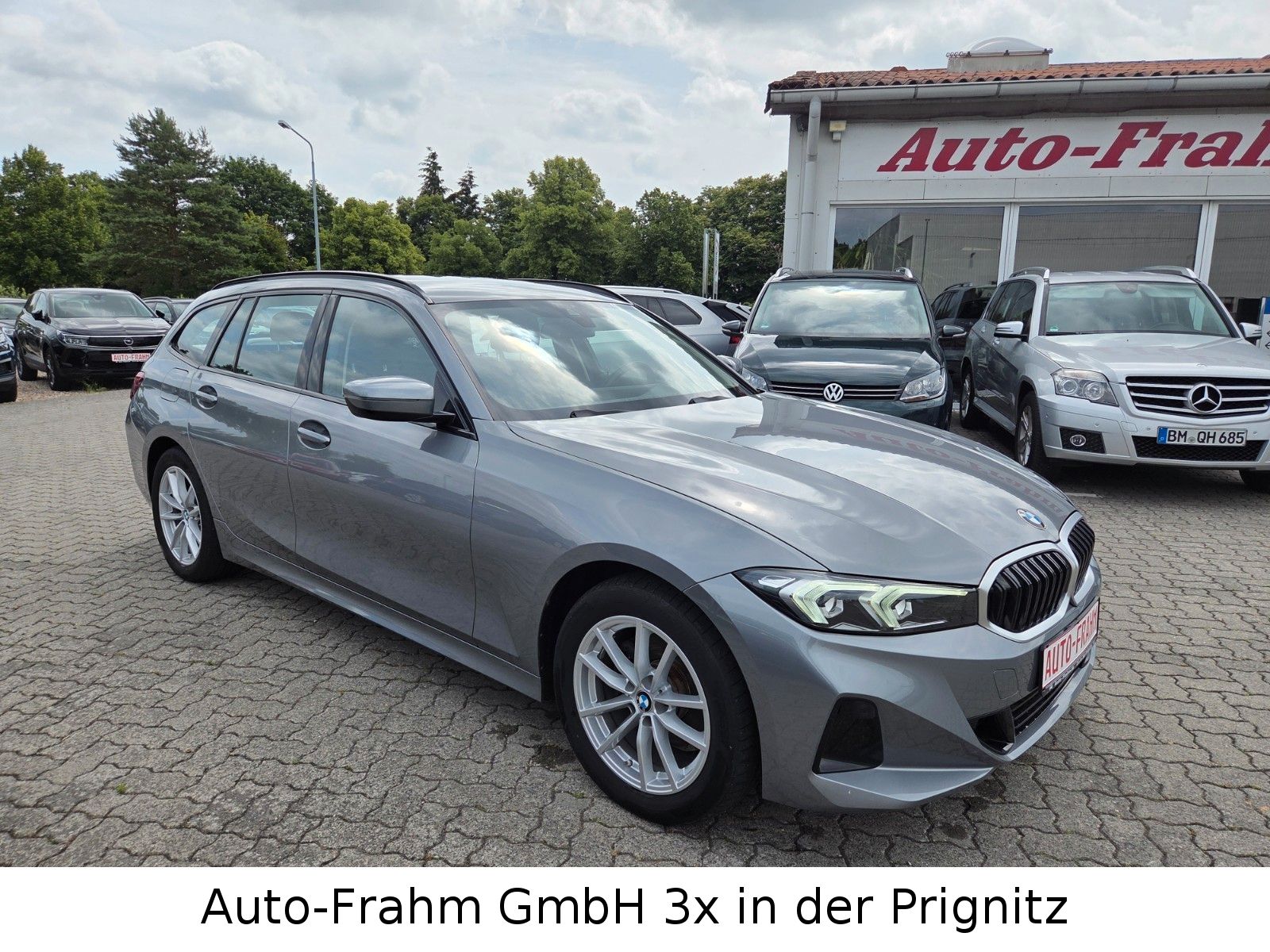 BMW 320 3 Touring 320 d xDrive LED NAVI foto 14