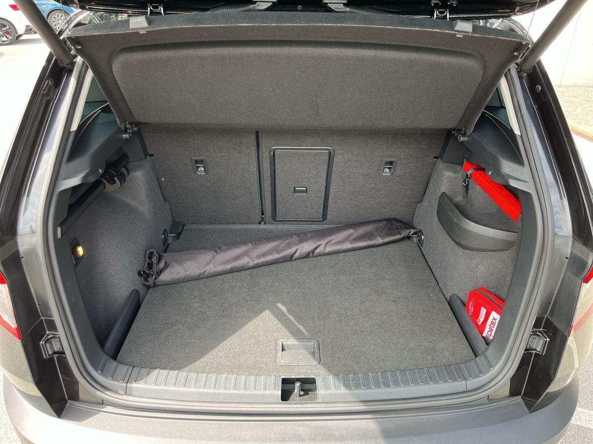 Skoda Karoq Style 1.5TSI / STANDHEIZ./SMARTLINK/8-fach