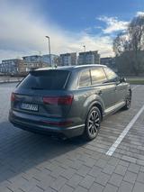 Audi Q7 3.0 TDI quattro tiptronic - - Audi Q7 von privat
