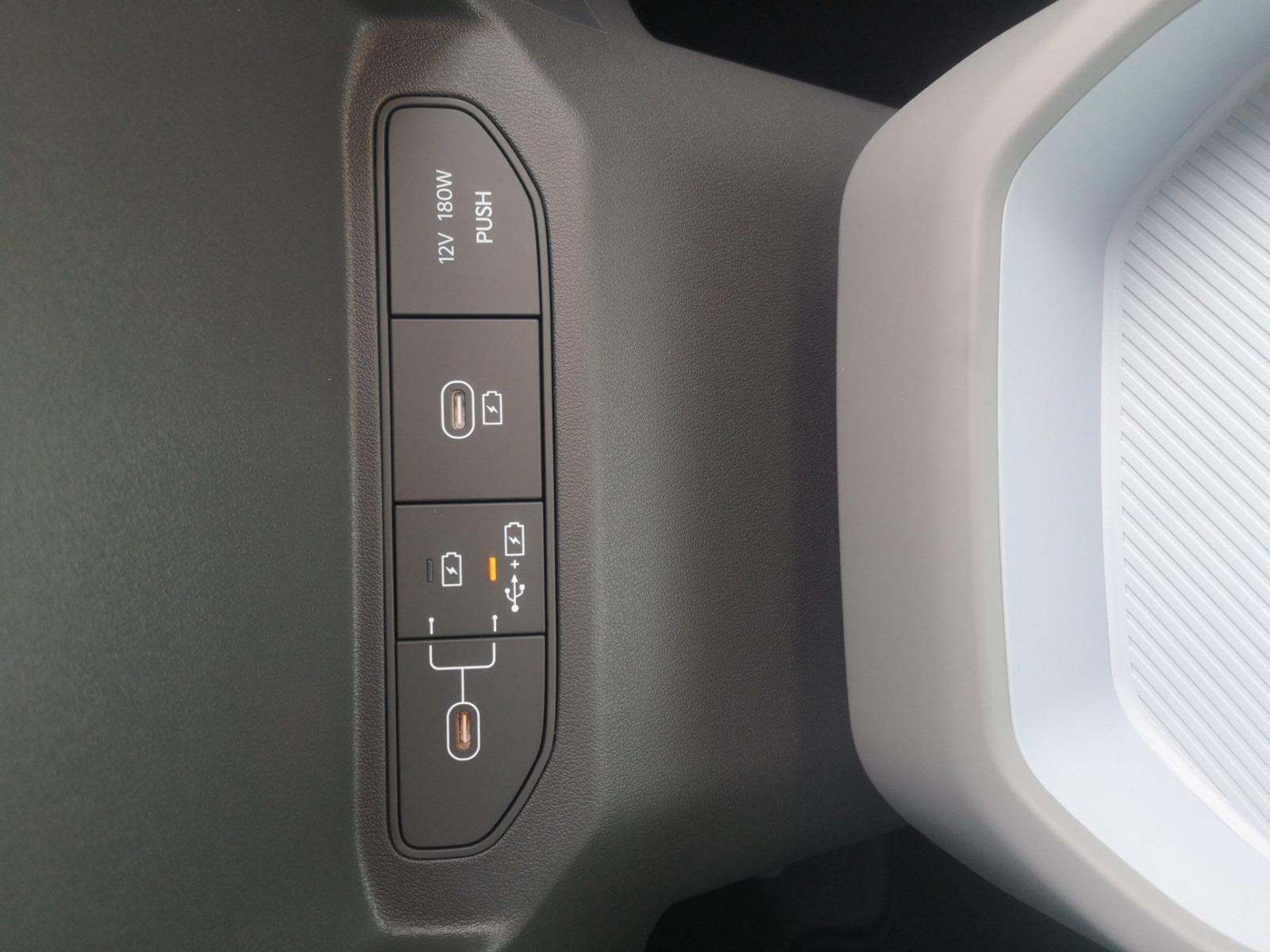 Kia EV3 81 kW/h Earth ACC KeyLess LED Navi PDC LM