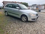 Skoda Fabia Combi 1.4l Scout Scout - Skoda Fabia: Scout Combi