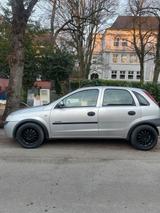 Opel Corsa comfort 96.000 km gelaufen - Opel Corsa aus 2001: Comfort
