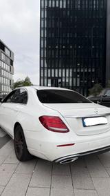 Mercedes-Benz E 220 d AVANTGARDE Autom. AVANTGARDE - Mercedes-Benz E 220 in Köln