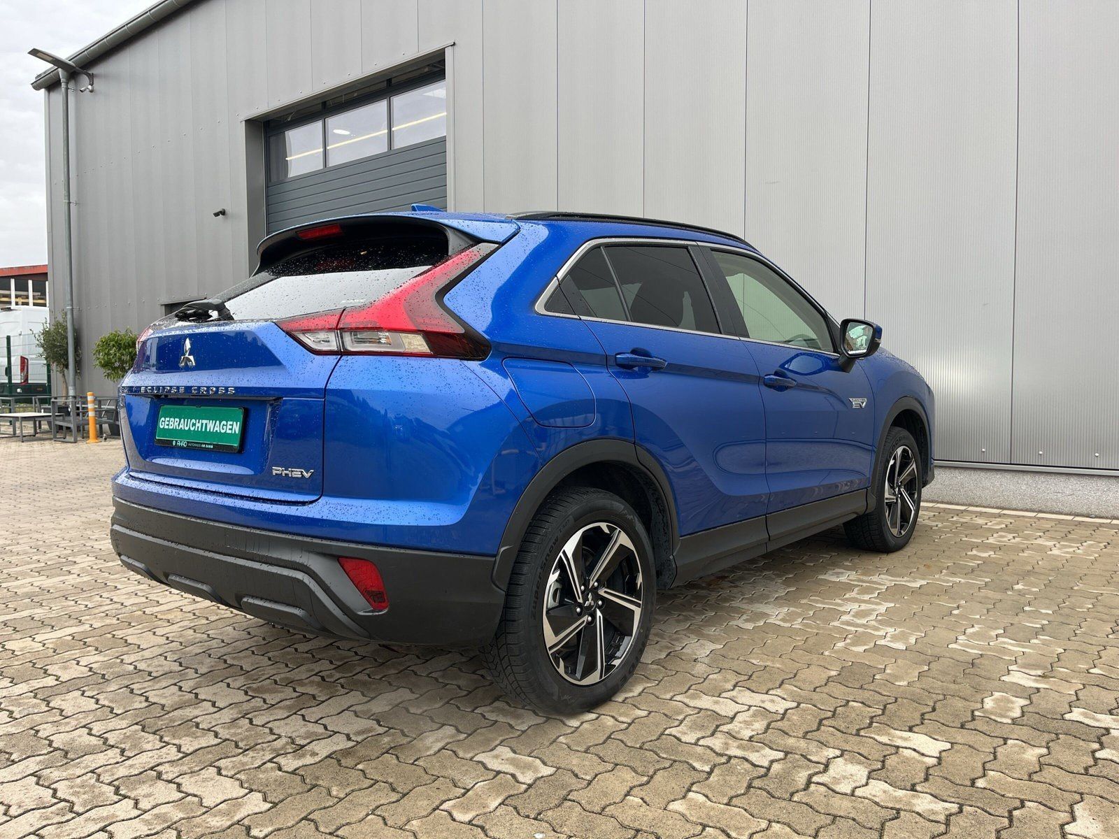 Fahrzeugabbildung Mitsubishi Eclipse Cross Plug-in Hybrid 2.4 4WD BASIS