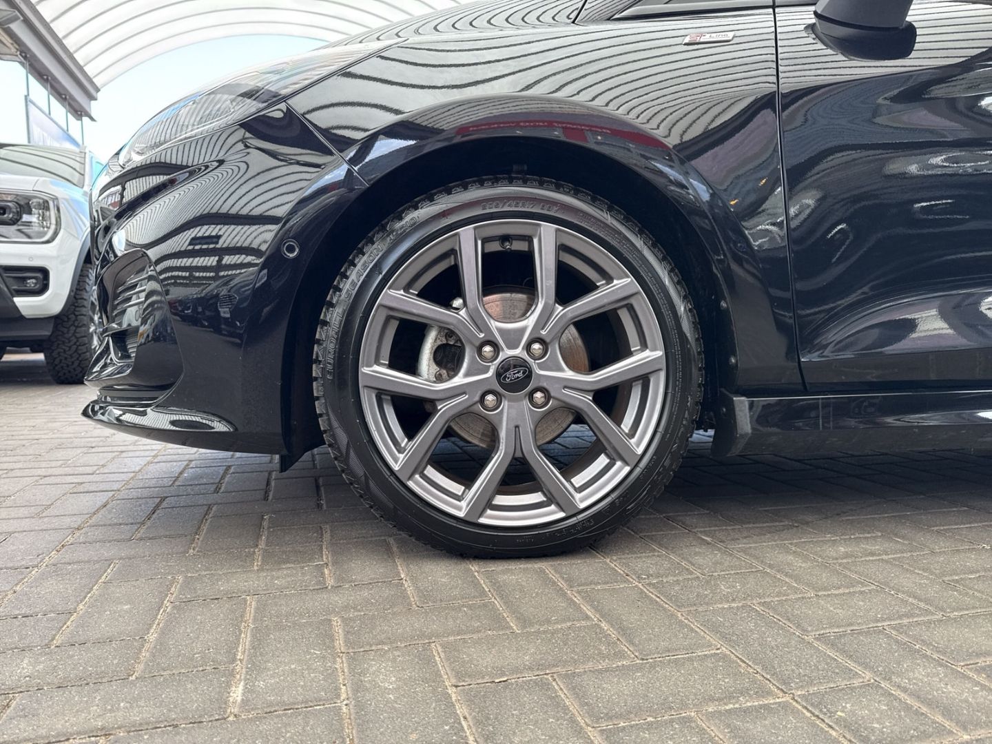 Fahrzeugabbildung Ford Fiesta ST-Line 1,0 Mild-Hybrid Kamera Navi DAB W