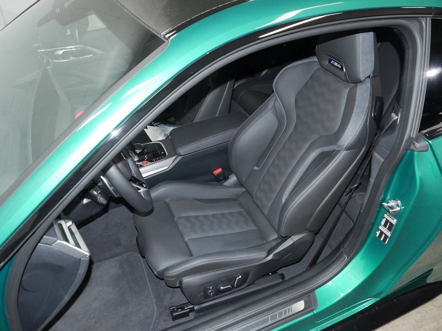 Fahrzeugabbildung BMW M4 Competition Adaptiver LED-Scheinwerfer, Drivi