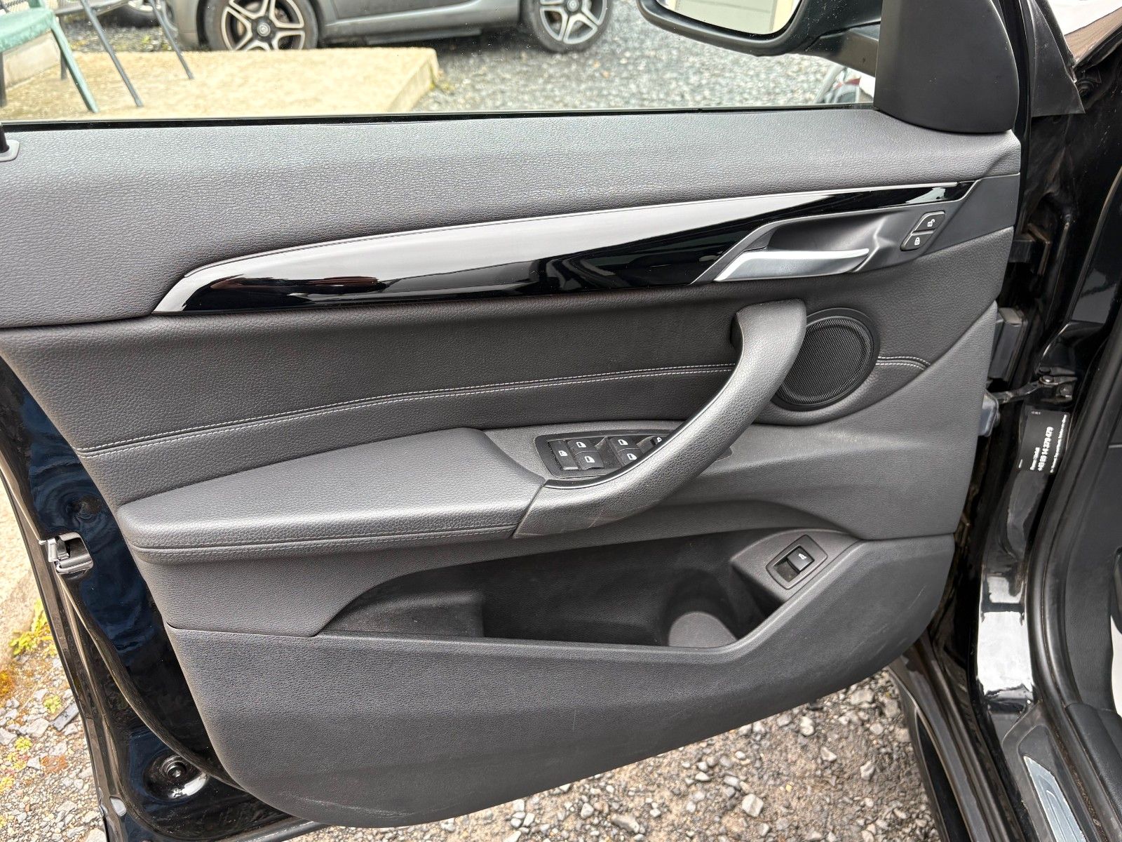 Fahrzeugabbildung BMW X1 xDrive20i Aut. SPORT LINE Navi Leder LED Pano