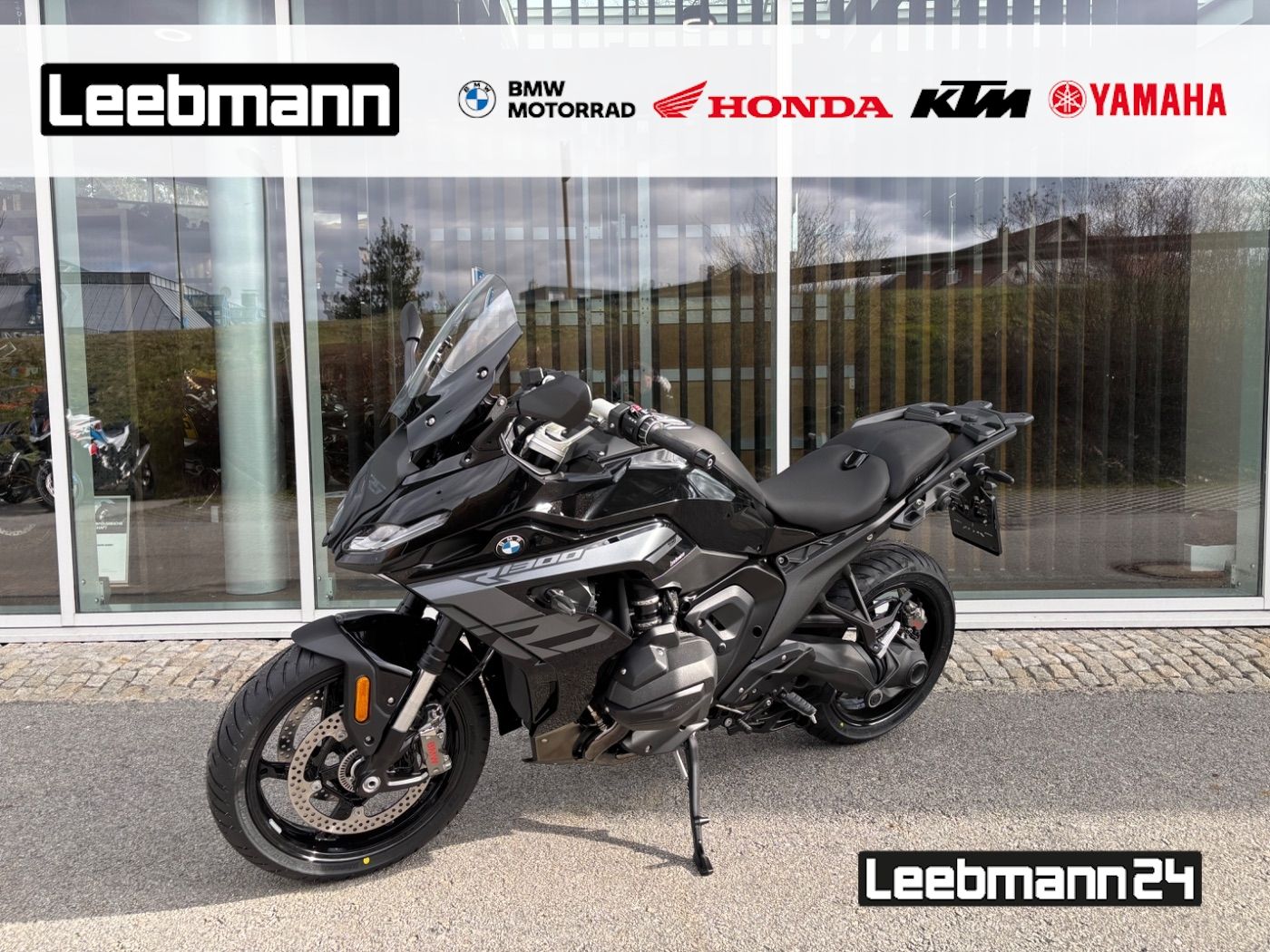 Fahrzeugabbildung BMW R 1300 RS Triple Black 4 Pakete