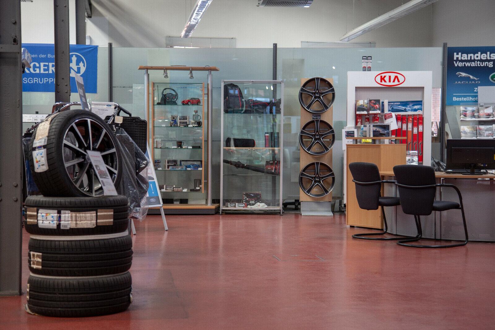 showroom-image-bottom