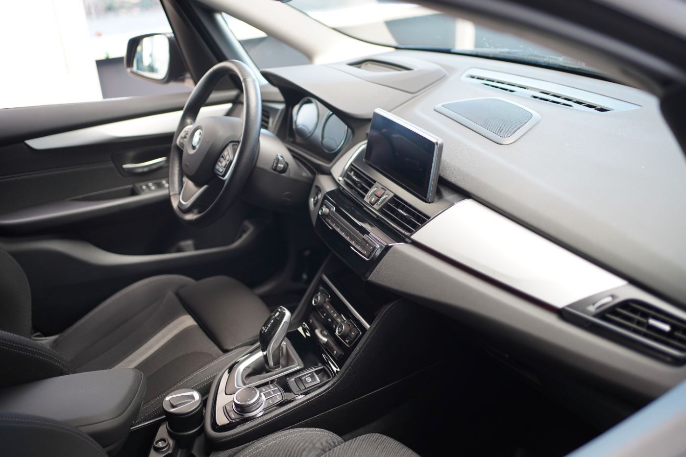 Fahrzeugabbildung BMW 220dA Gran Tourer Advantage Head-Up+LED+NaviPlus