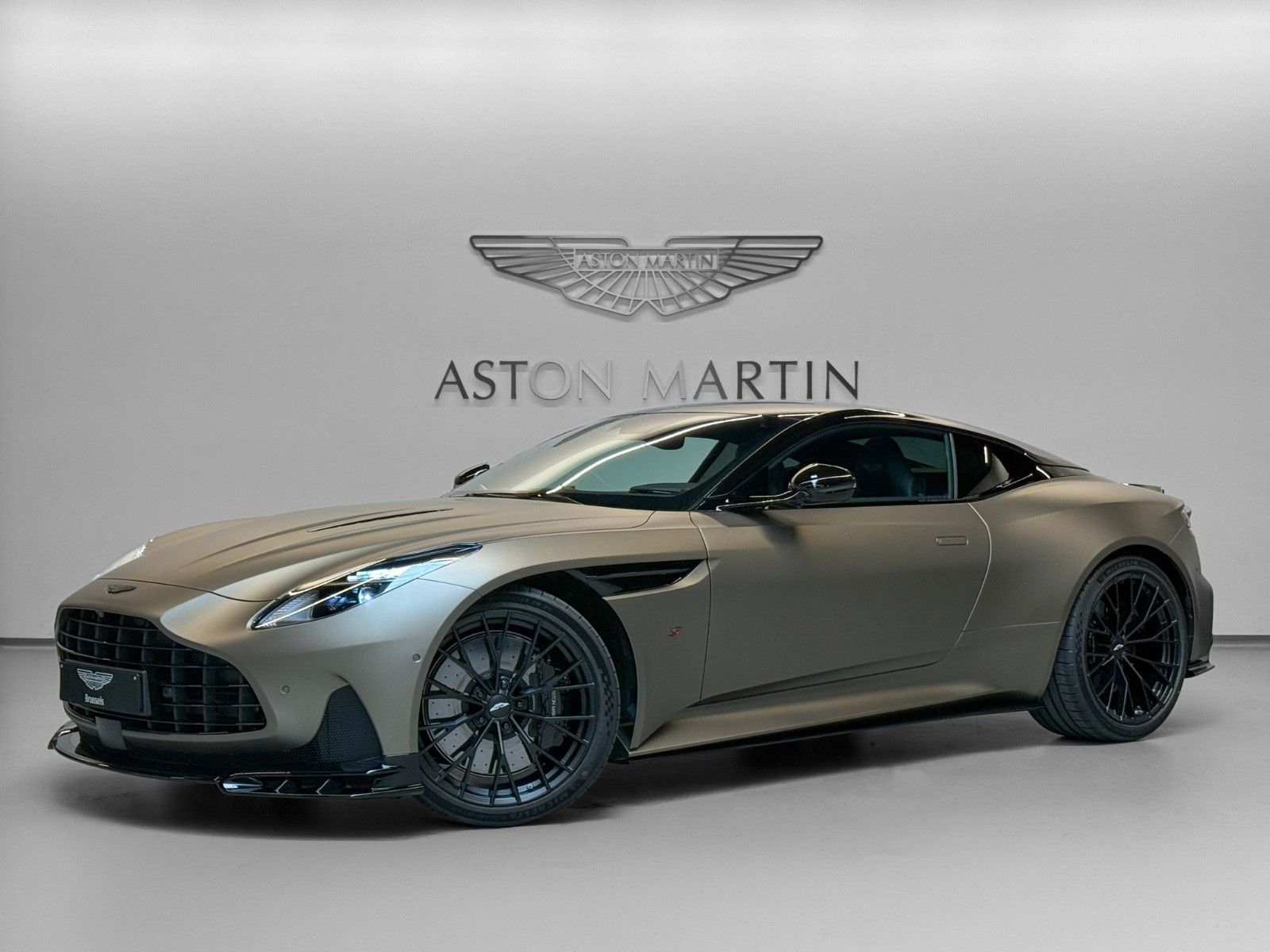 Aston Martin NEW DB12 S Coupe | FULL OPTION imagem 3