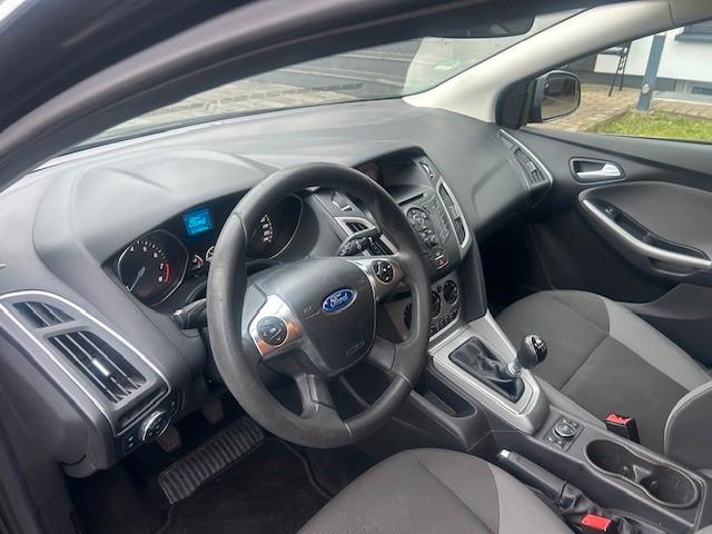 Ford Focus 2013 — photo 11