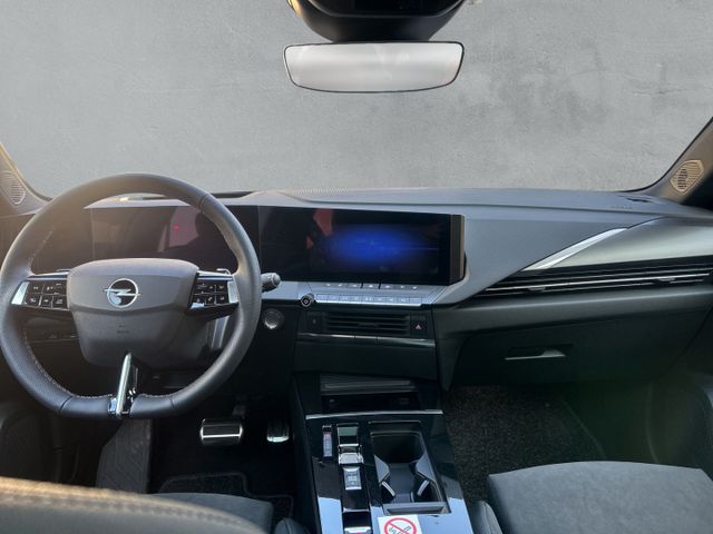 Astra ST Ultimate 1.2 Turbo ALCANTARA KEYLESS AG