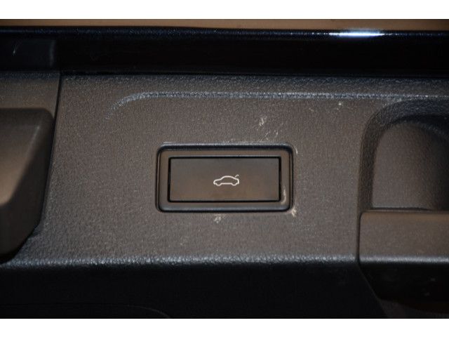 Volkswagen Passat Variant - Bild 11