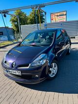 Renault Clio Exception 1.6 16V ESP 82kW Exception - Renault Clio Exception mit Benzin-Antrieb