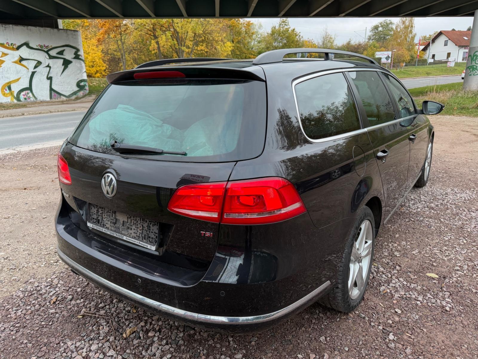 Volkswagen Passat 2012 — engine 1.798 cm³, 160 HP (118kW)
