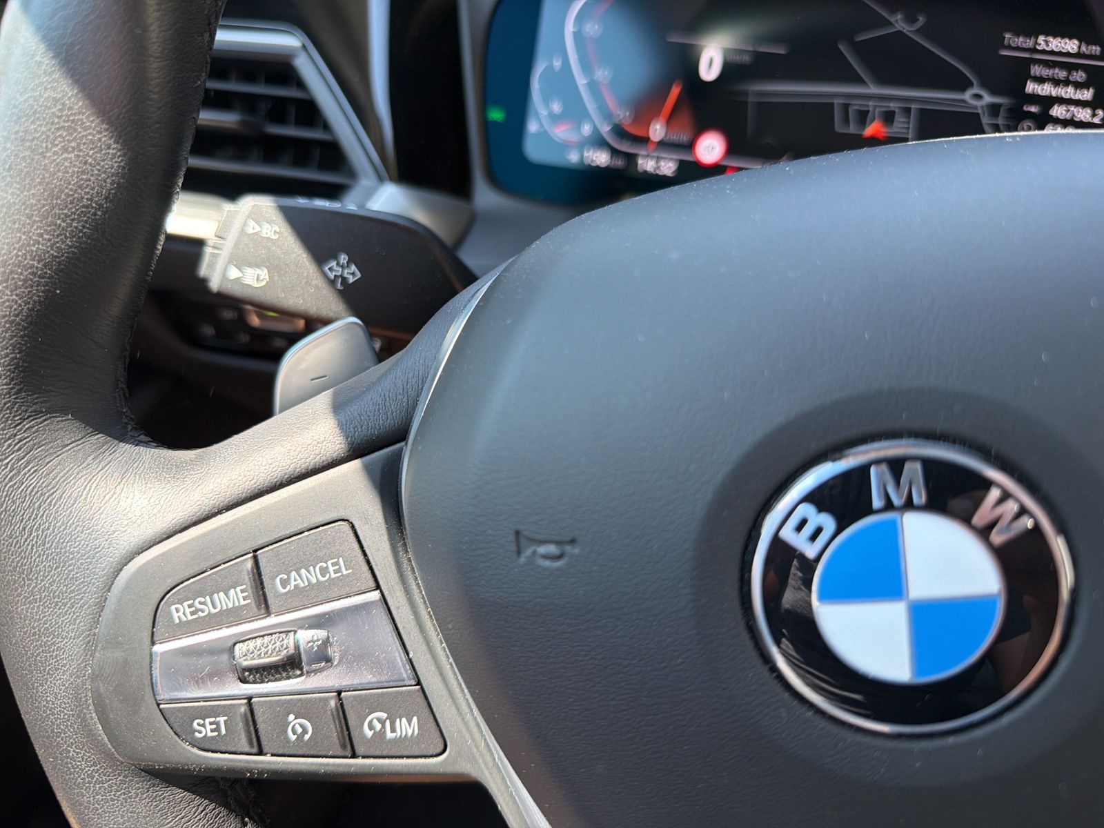BMW 320i Limousine SHZ DAB foto 20