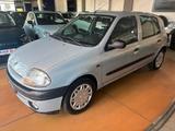 Renault Clio 1.4 RT /Autom./94TKM/Radio - Renault Gebrauchtwagen von 2000
