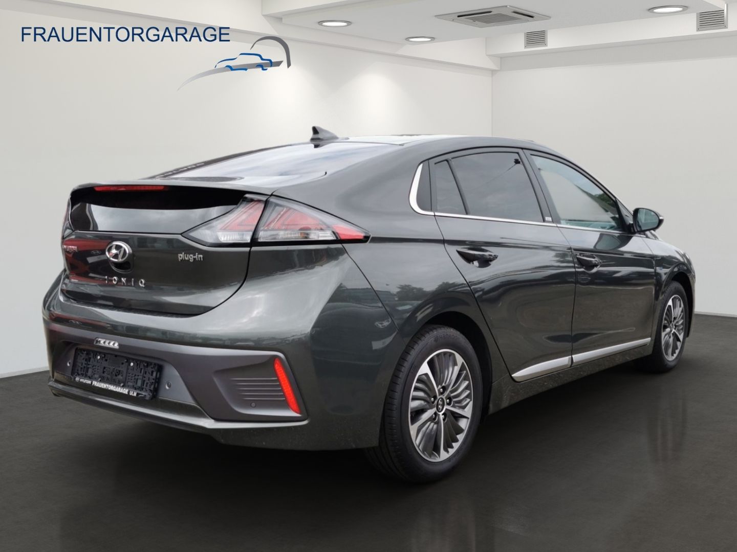 Fahrzeugabbildung Hyundai IONIQ Style Plug-In Hybrid 1.6 GDI EU6d Navi Sou