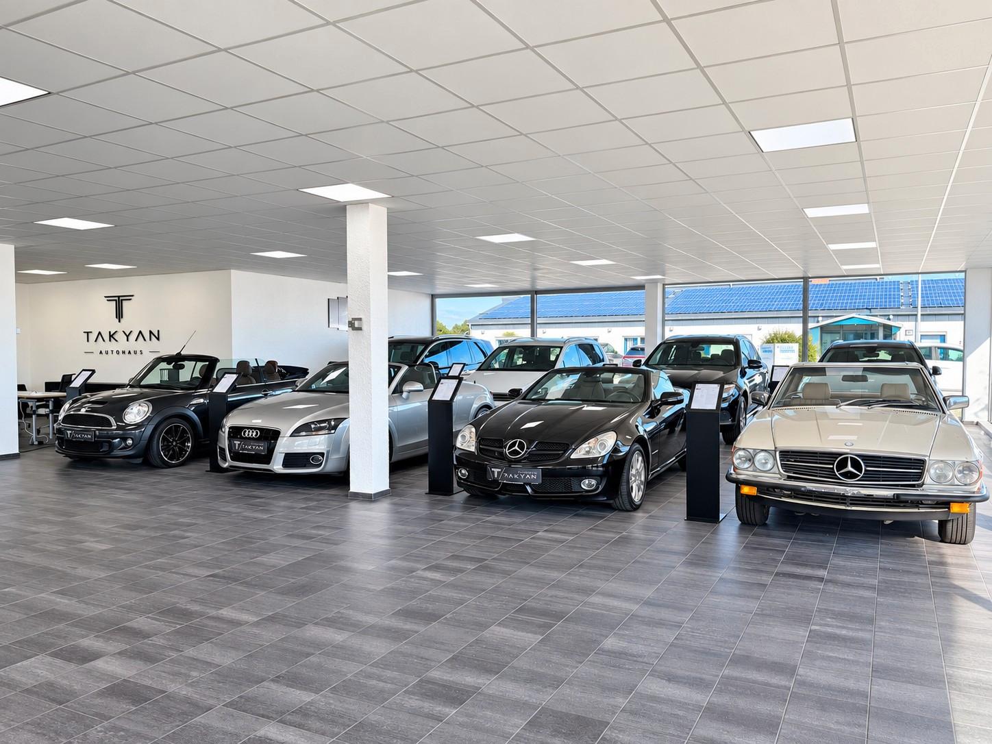 showroom-image-main
