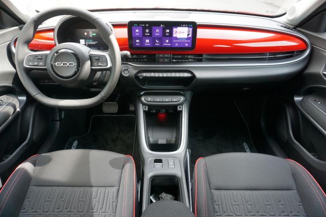 600e (RED) 54 kWh LED PDC KLIMA DAB TEMPOMAT