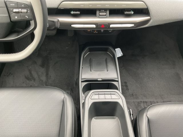 Fahrzeugabbildung Kia EV4 HB 81.4 kWh FWD EARTH *UP*TE*WIC*DWP*SD*