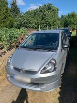 Honda Jazz Silber 2003 Schalter Benzin TÜV - Honda aus 2003