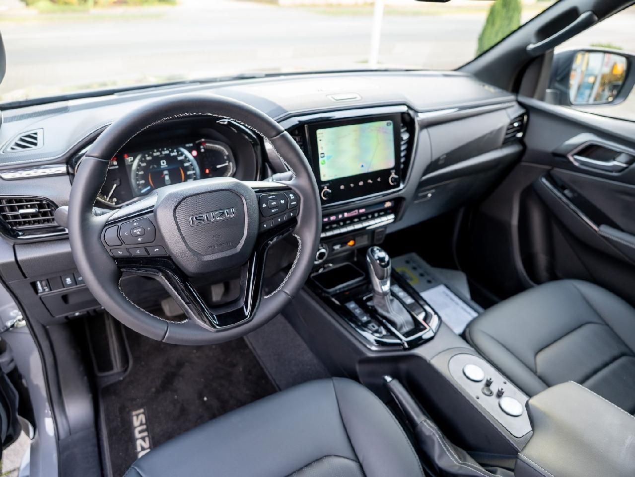 Fahrzeugabbildung Isuzu D-Max Space Cab V-CROSS für Wohnkabine