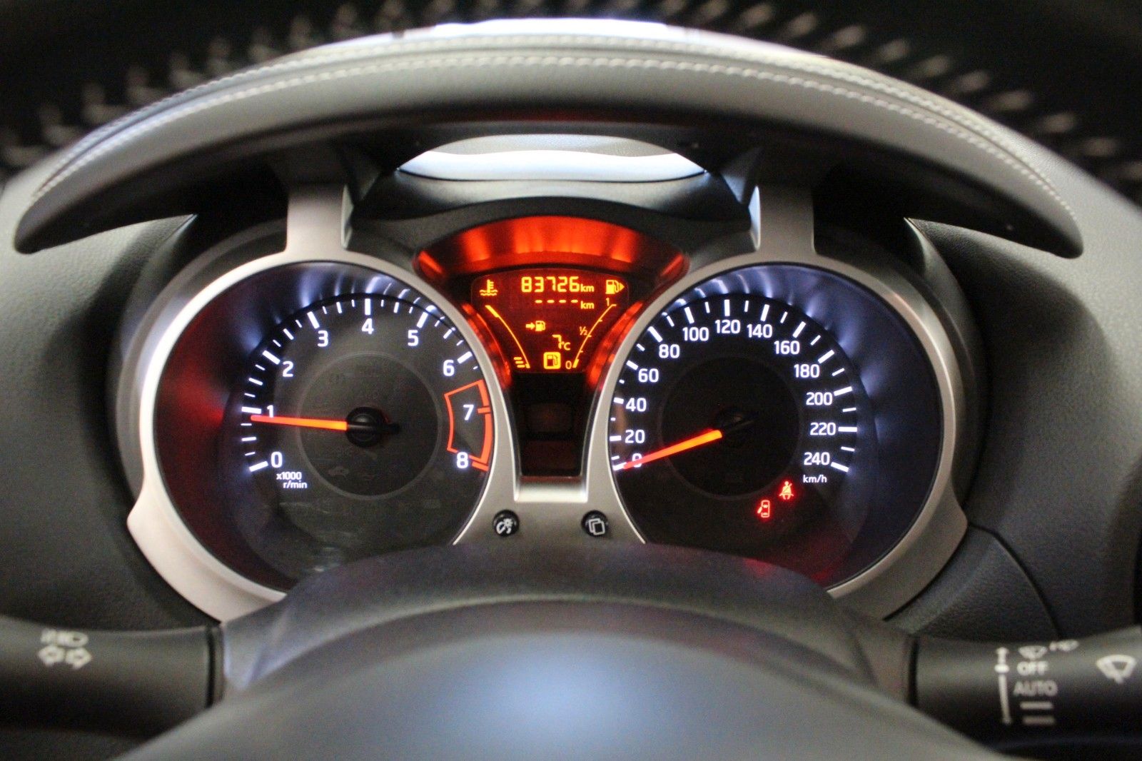 Fahrzeugabbildung Nissan Juke    1.2 DIG-T  N-Connecta 4x2  AHK