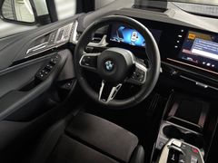 Fahrzeugabbildung BMW 218i Active Tourer M Sport -- AHK/Pano/HeadUp
