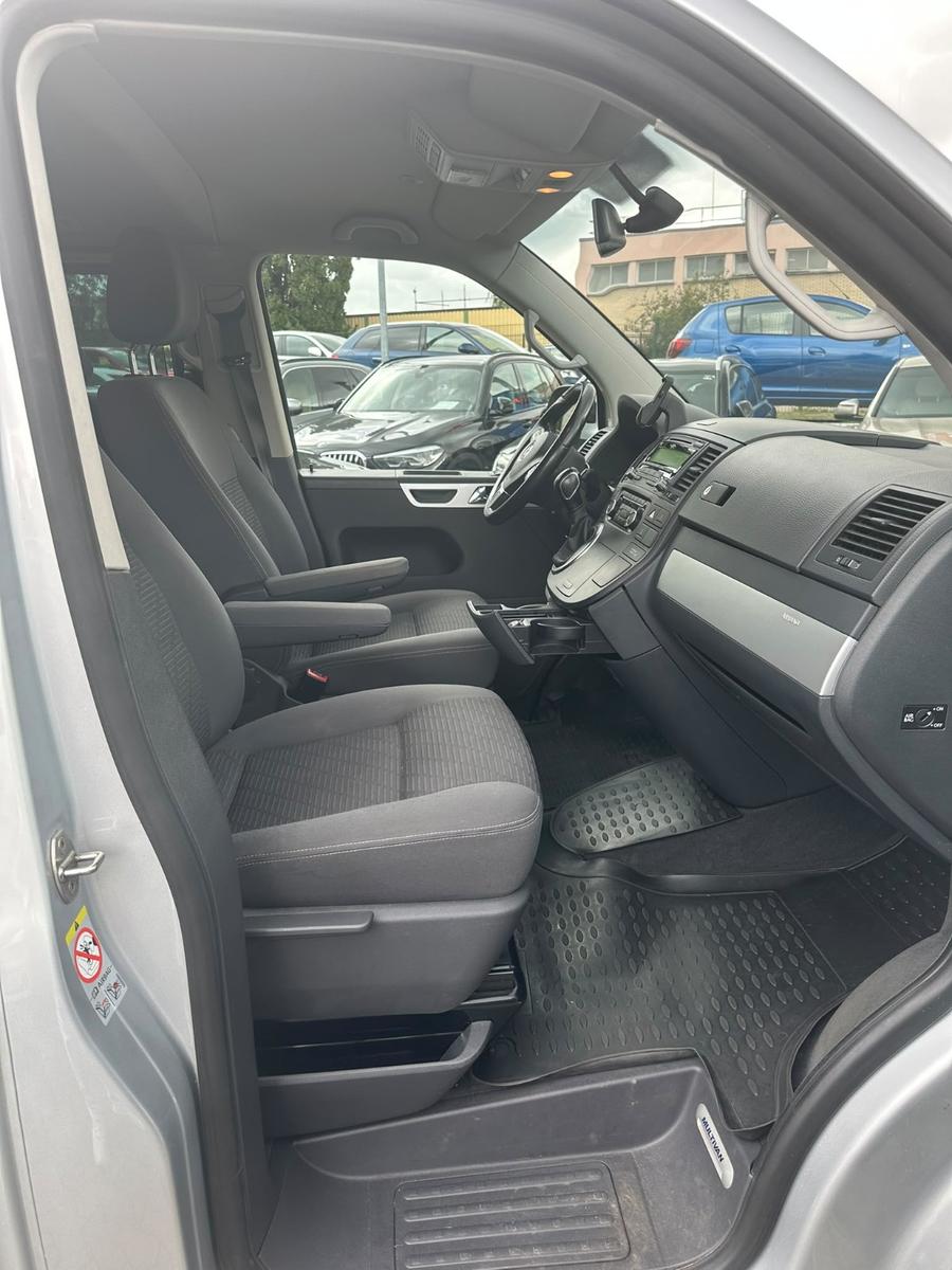 Volkswagen T5 Multivan 4Motion Comfortline | 179 ch | BVA | 7 places | Chauffage auxiliaire | Attelage | Sièges chauffants | Phares bi-xénon