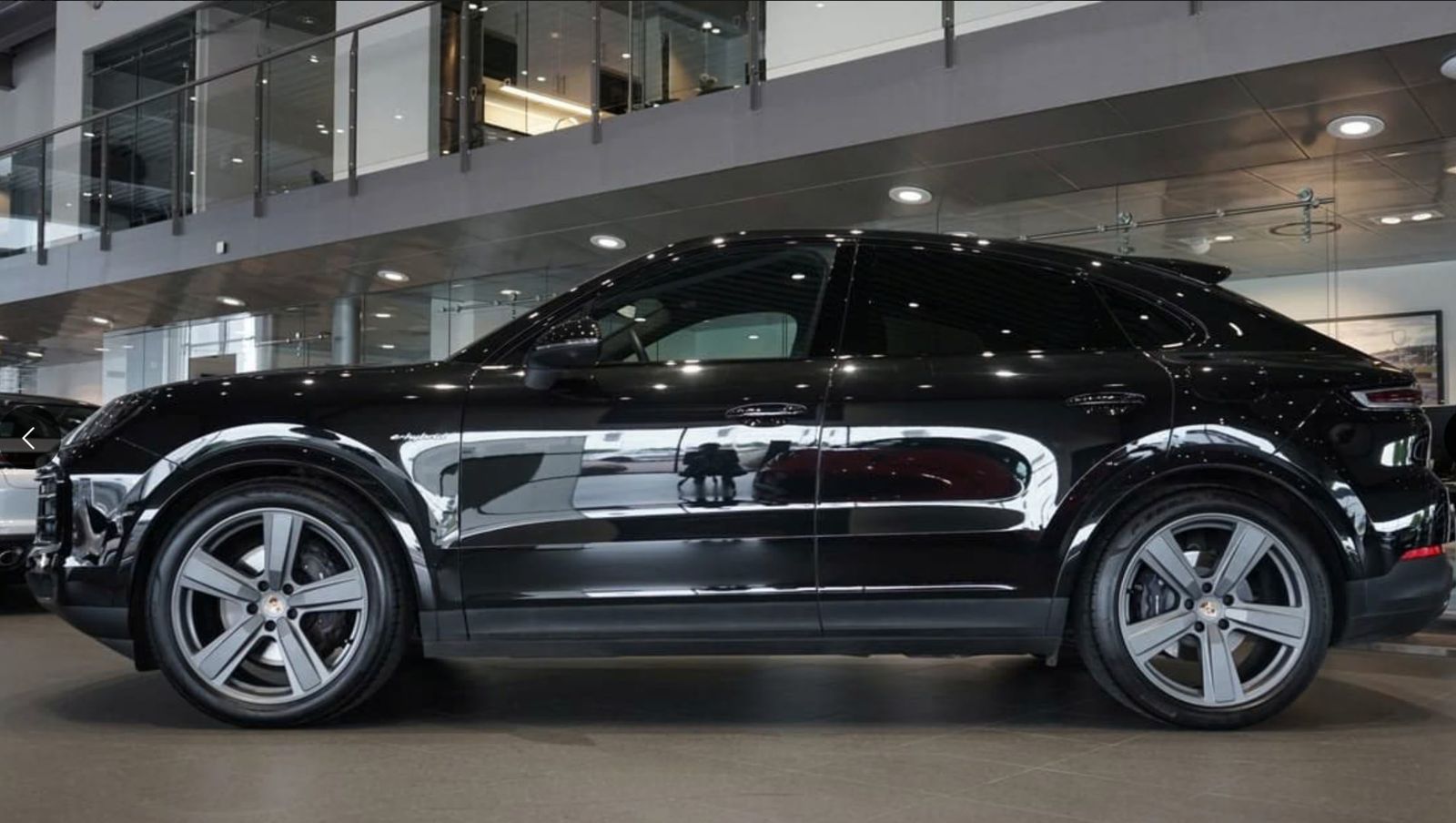 Porsche Cayenne Coupe E-Hybrid*AHK*NAVI imagem 3