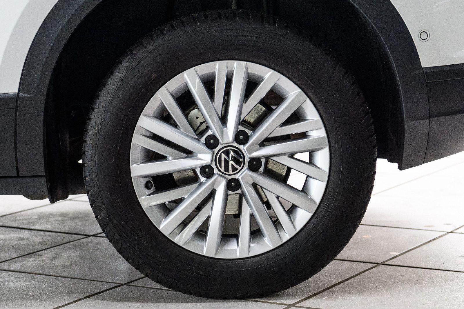 Fahrzeugabbildung Volkswagen T-Roc Life 1.0 TSI NAVI+PDC+SHZ+APP