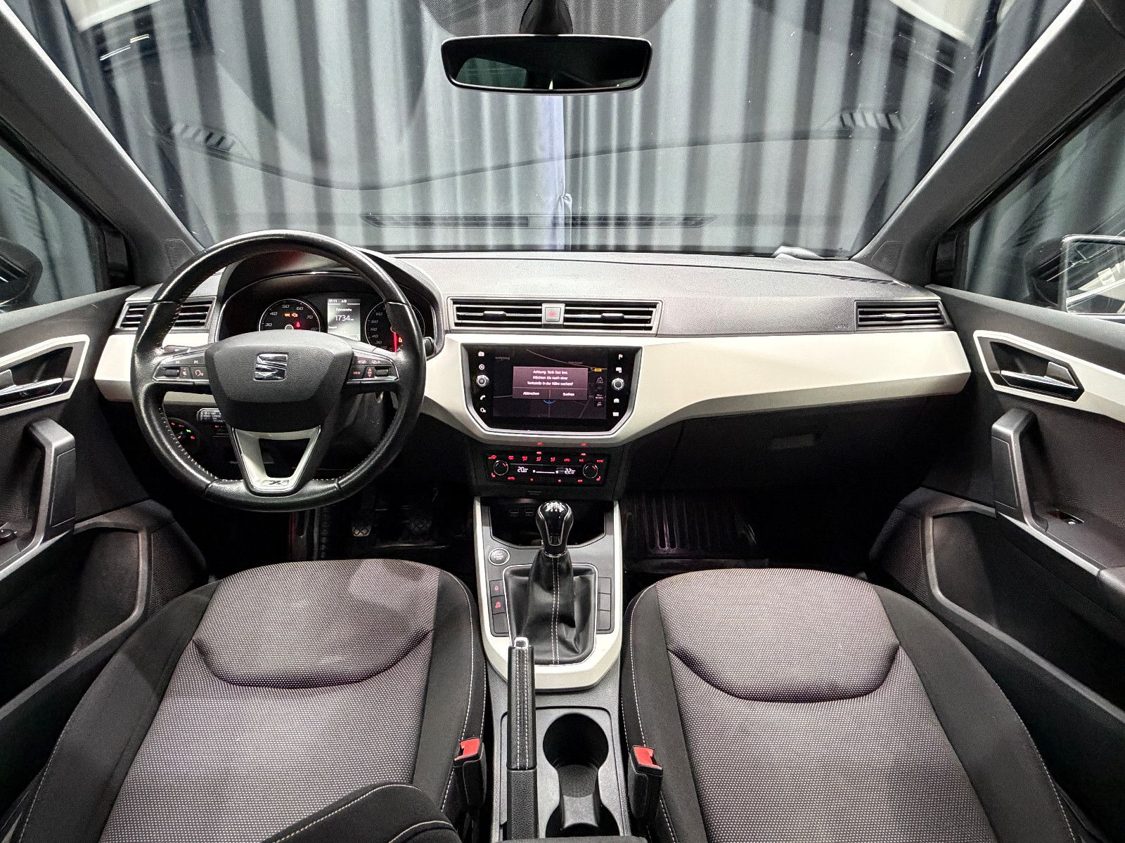 Fahrzeugabbildung SEAT Arona Xcellence|PDC|NAVI|ACC|LED