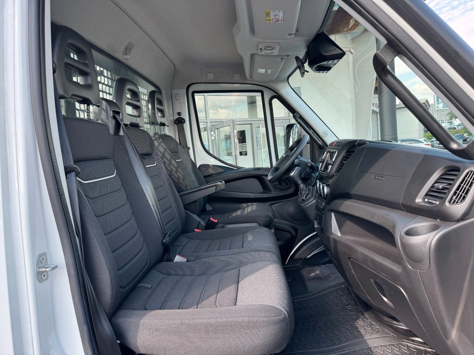 Fahrzeugabbildung Iveco Daily 70C18 HA8 3.0L A8 *R.4.350mm*Automatik*AHK