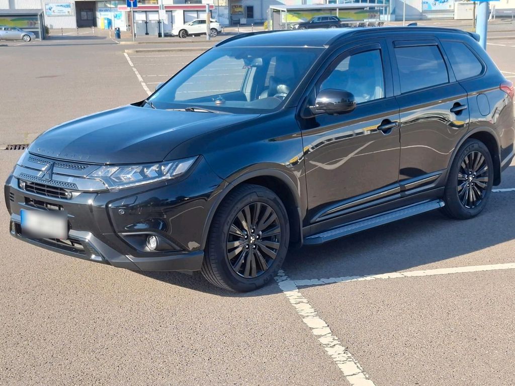 Image of Mitsubishi Outlander