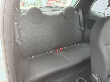 Fahrzeugabbildung Fiat 500 Mild Hybrid Temp. Dab Klima CarPlay PDC uvm