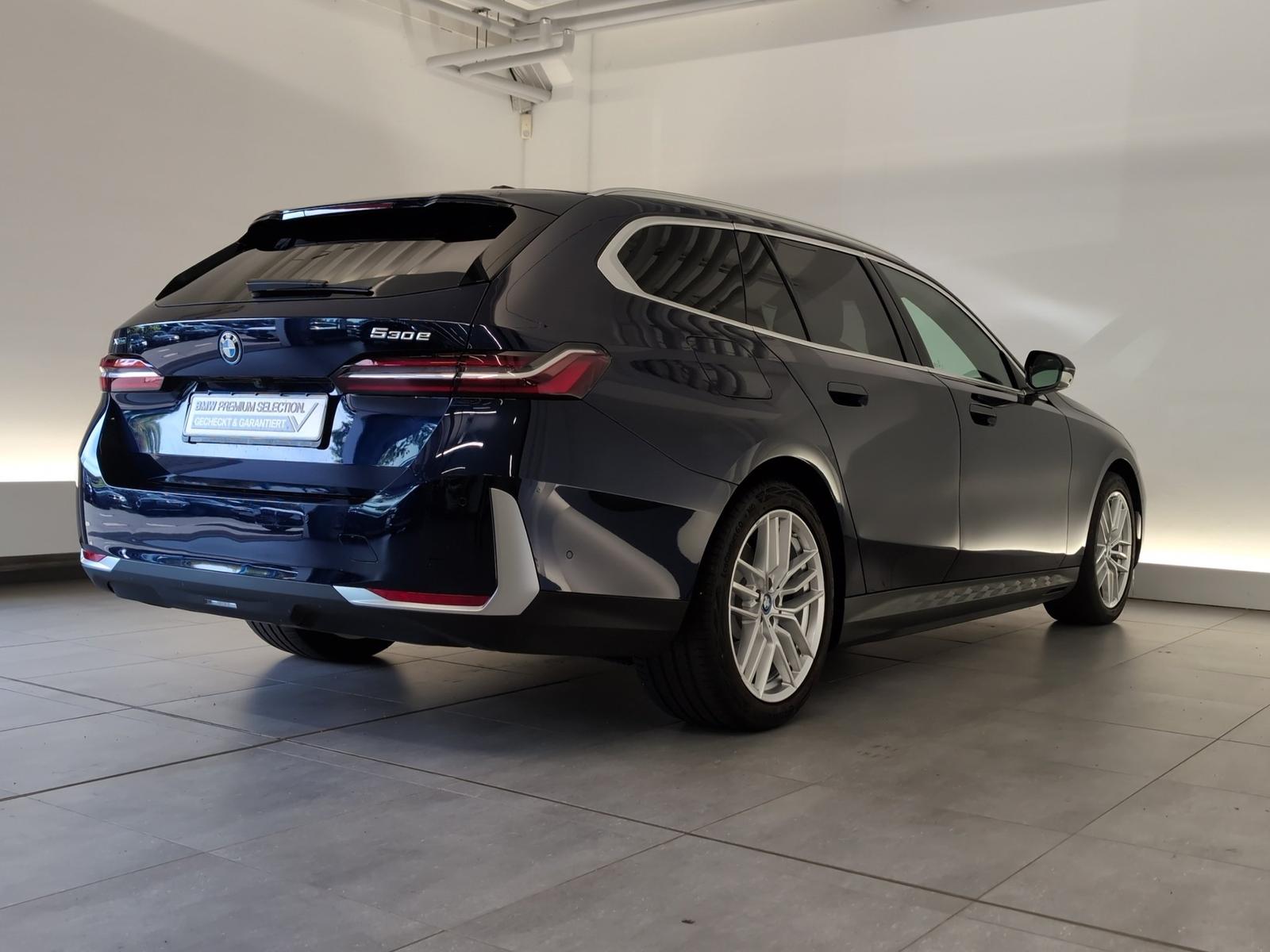 BMW 530e xDrive Touring Navi/LED/HiFi/PaAs+/Memory N