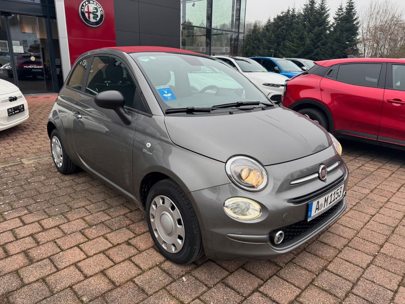 Fahrzeugabbildung Fiat 500 Cabrio MY23-1.0 GSE Hybrid 51 kW NAVI