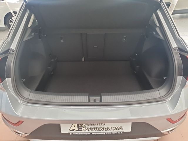 Fahrzeugabbildung Volkswagen T-Roc  1.5 TSI DSG Style AHK LED NAVI PDC SHZ