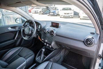 Fahrzeugabbildung Audi A1 1.6 TDI  ambition |LEDER|PDC|S-TRONIC