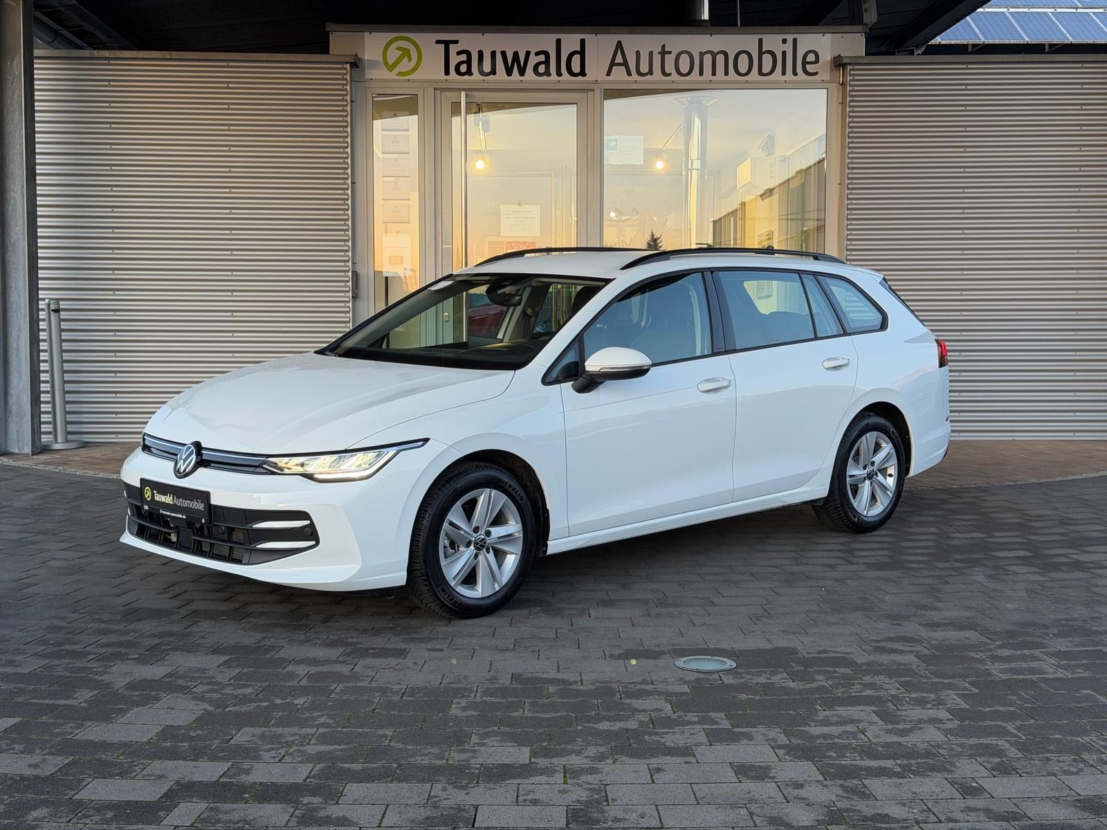 Volkswagen Golf - Bild 2